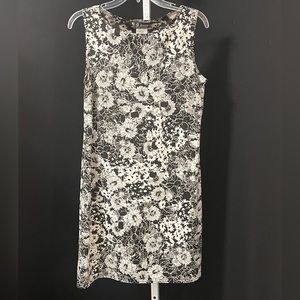 Large/XL black & off white lightweight dress with flower pattern, super comfy